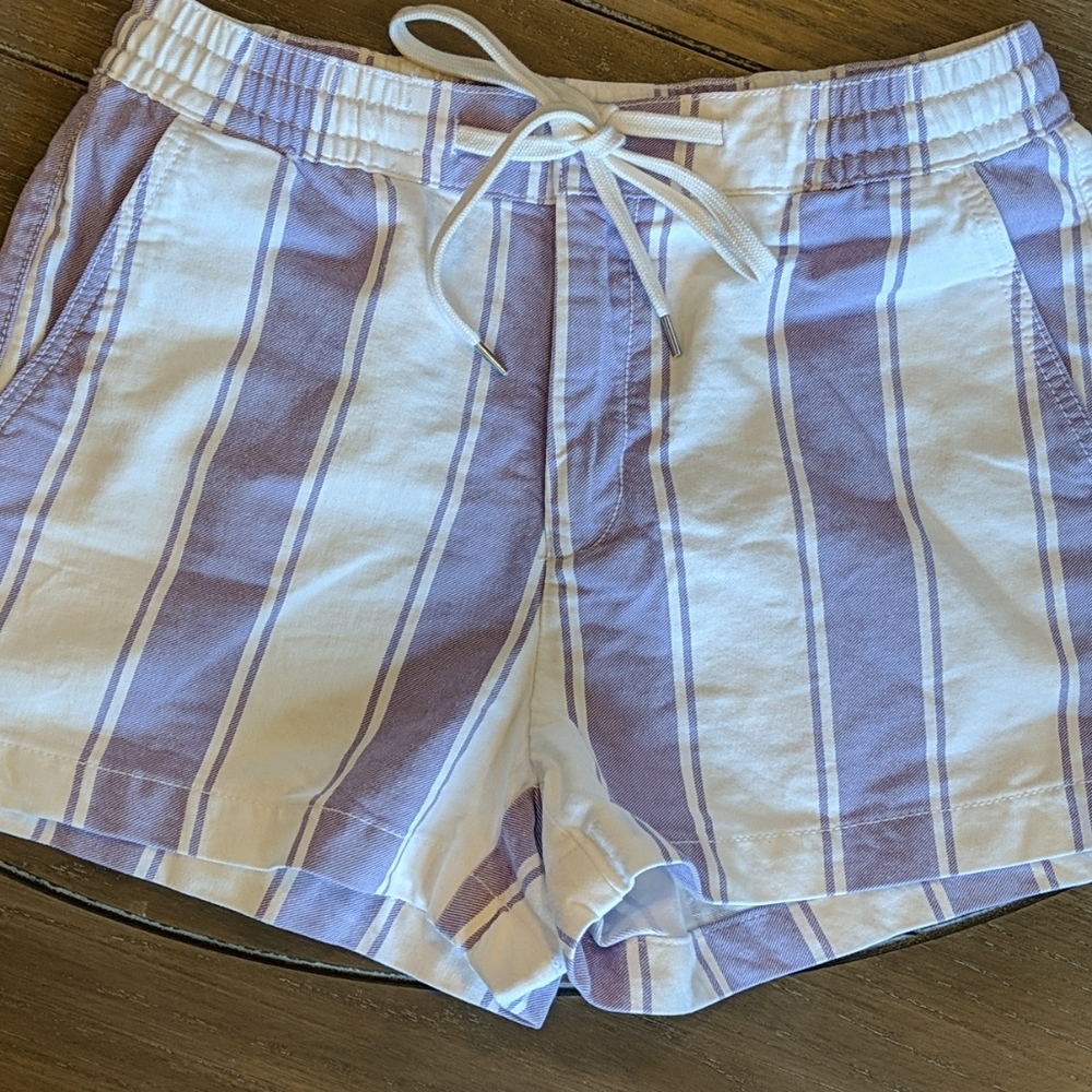 NWT American Eagle Striped shorts